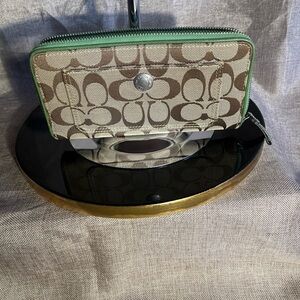 Vintage Coach Jacquard Leather Signature C Long Accordion Wallet